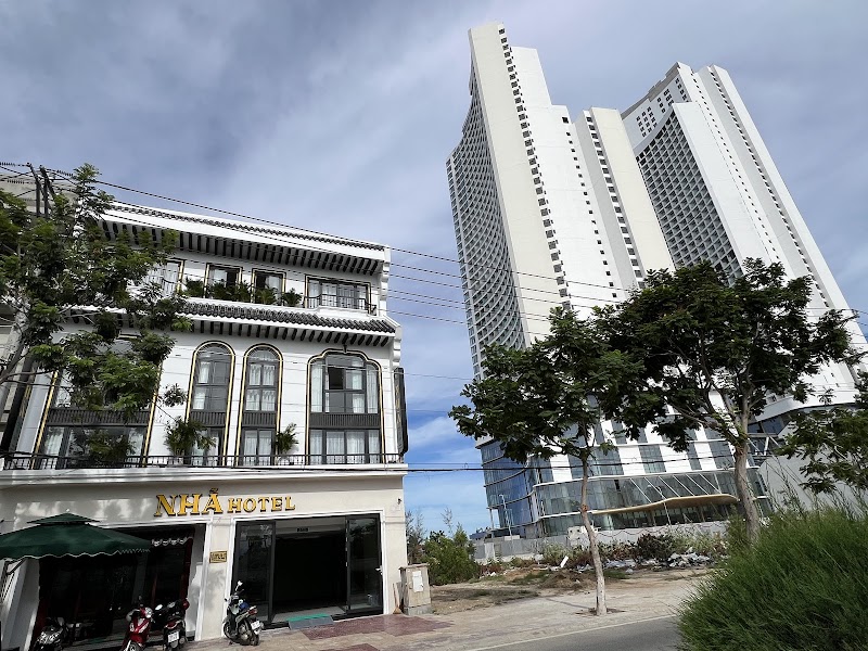 Nhã Hotel
