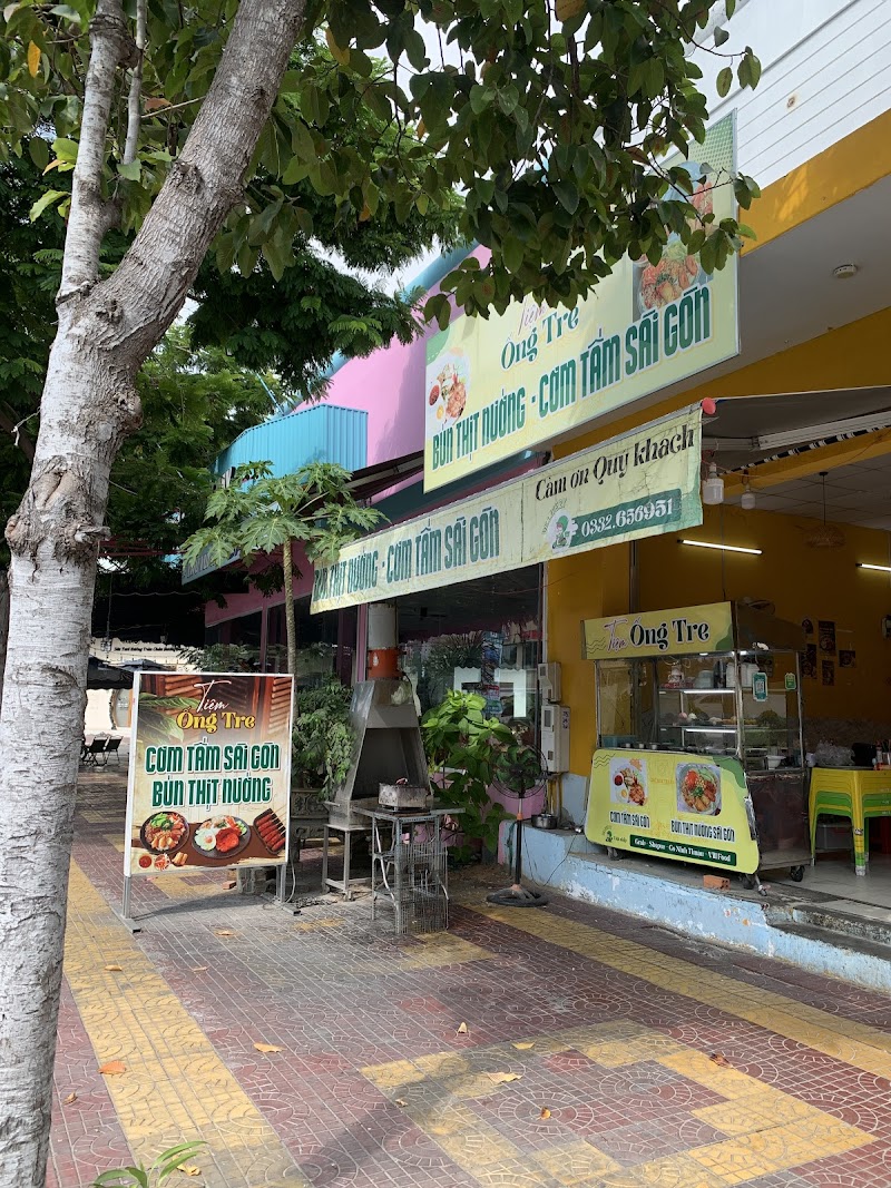 Tiệm ỐNG TRE-Cơm tấm Sài Gòn